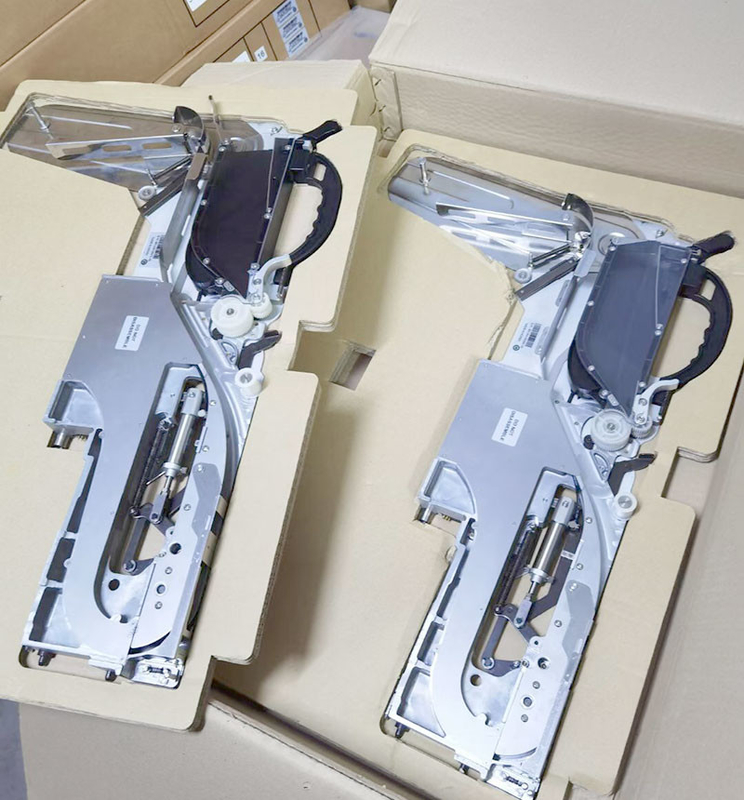Robustness SMT Feeder Smooth Delicate Connection For Pins Connectors Resistors